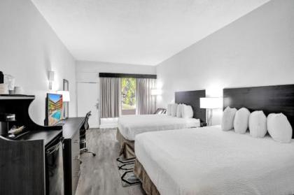 Ramada by Wyndham Hollywood Downtown - image 21