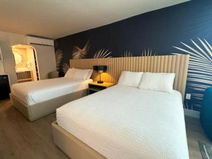 Ramada by Wyndham Hollywood Downtown - image 14