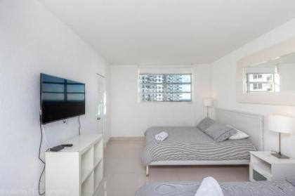 The Tides Ocean Luxury Suites - image 3