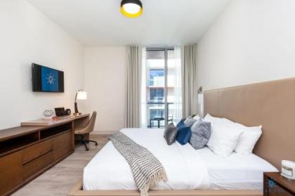 Special Offer Beachfront Condo ROOFTOP POOL - image 1