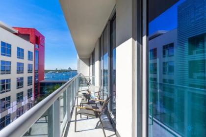 Beachfront Condo ROOFTOP infinity POOL Holl - image 2