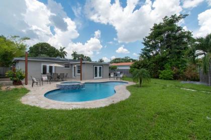 Private Pool 3BR all new modern Furniture Hollywood Florida