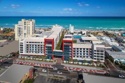 Costa Hollywood Beach Resort