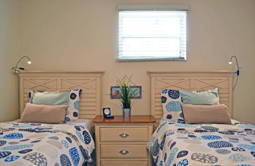 Holmes Beach - Ocean View Suites 3102 - image 5