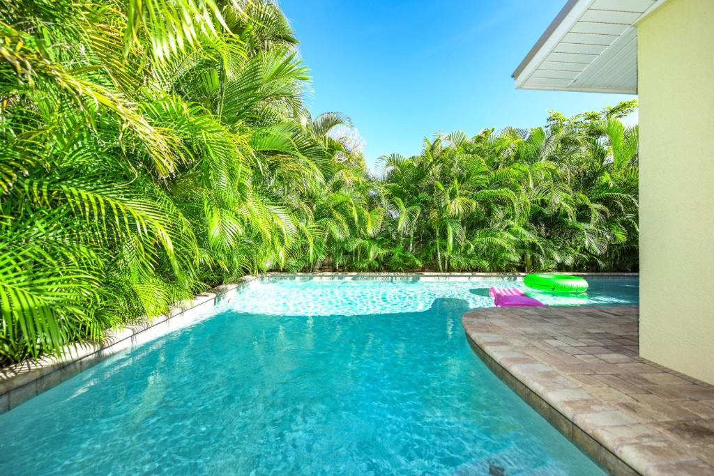 Coconut Cottage #4 by AMI Locals - main image