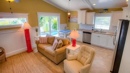 Island Hideaway by AMI Locals - image 2