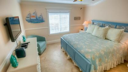 Island Hideaway by AMI Locals - image 3