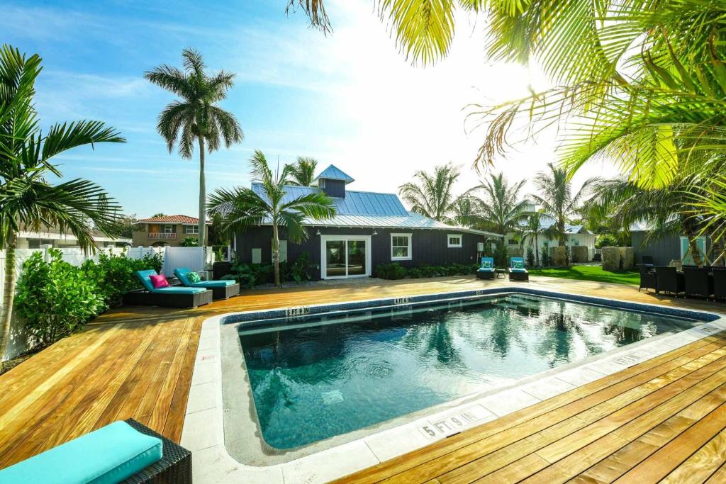 Islands West Resort Villas by AMI Locals - main image