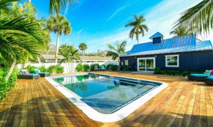 Islands West Resort Villas by AMI Locals - image 14
