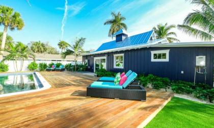 Islands West Resort Villas by AMI Locals - image 16