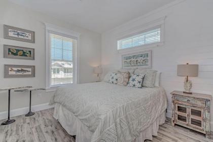 4 bed 4 bath bonus bunk room heated pool WATER SLIDE spa WiFi - image 15
