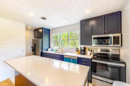 Blissful Beach Retreat - image 2