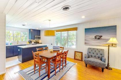 Blissful Beach Retreat - image 4