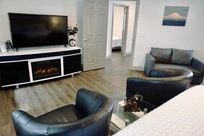 Otter Beach Lodges - image 3