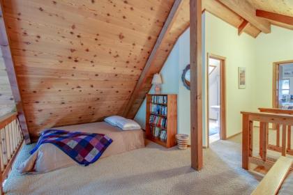 Eagle Rock Roost - image 9
