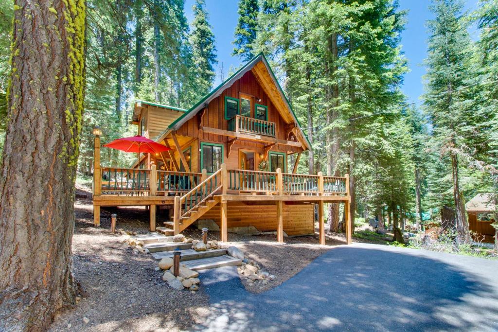 Tahoe Pines Cabin - main image