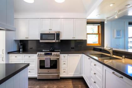Cedar Crest - Eagle Cottage 8 - image 14