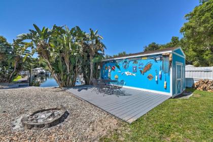 Colorful Canalfront Home   Boat Dock Deck Kayaks Homosassa Florida