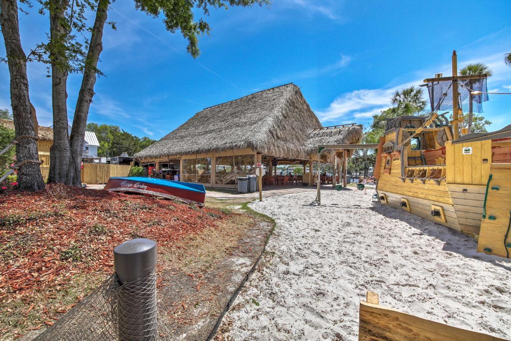 Homosassa River Home with Private Boat Ramp and Kayaks - image 7