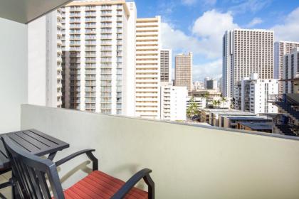 Castle Waikiki Grand Hotel - image 4