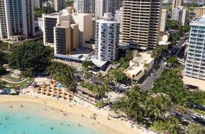 Aston Waikiki Circle Hotel - image 2