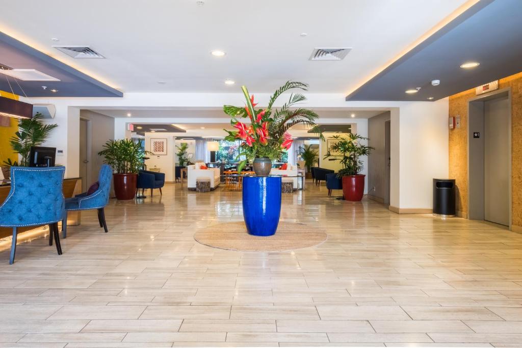 VIVE Hotel Waikiki - image 4