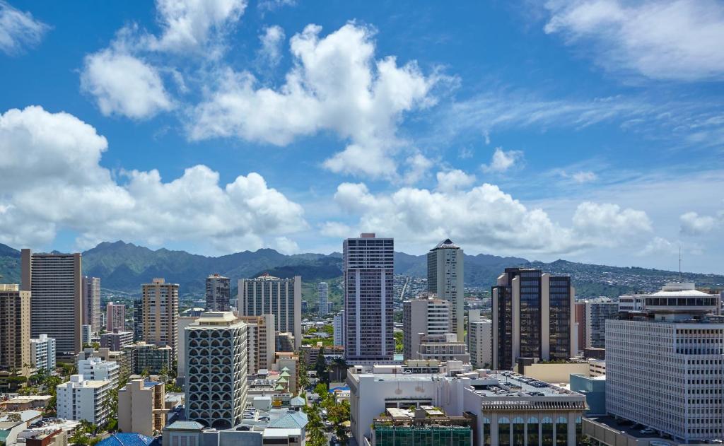Halepuna Waikiki by Halekulani - image 3