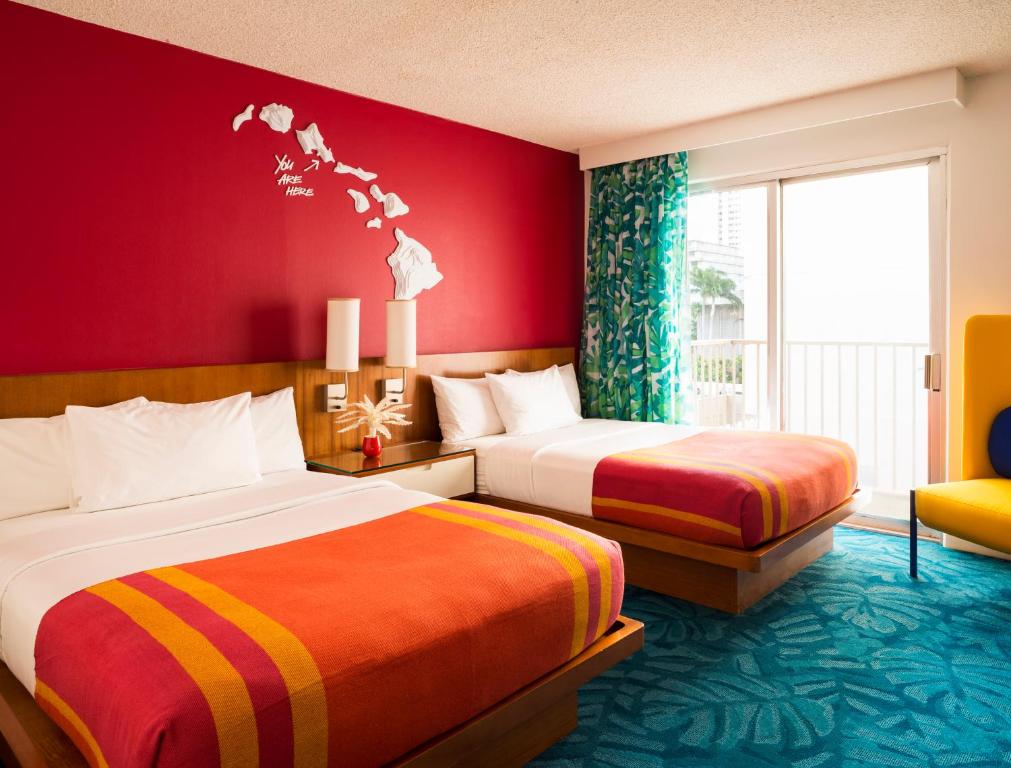 Shoreline Hotel Waikiki - image 3