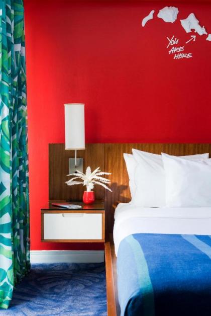 Shoreline Hotel Waikiki - image 4
