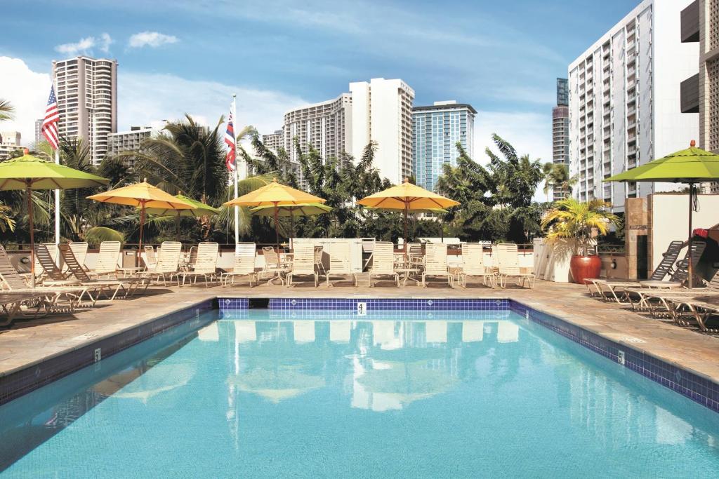 Ambassador Hotel Waikiki - main image