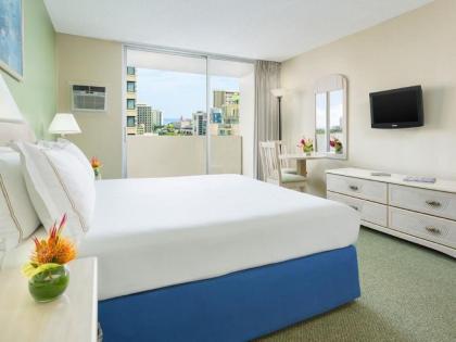 Ambassador Hotel Waikiki - image 2