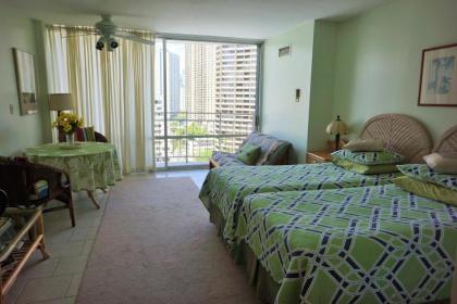 Waikiki Studio at Ilikai Marina - best final price!