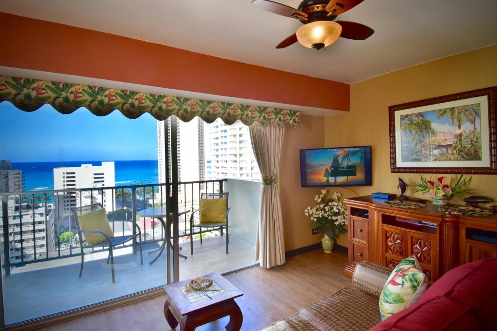 Jenny's Pineapple Cottage - main image