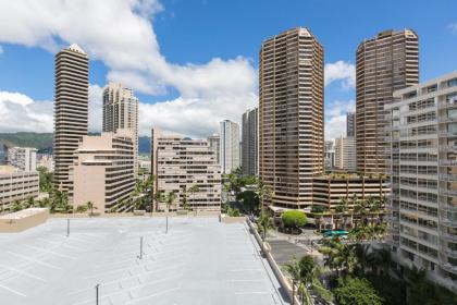 Ilikai Marina 1381 City View Studio