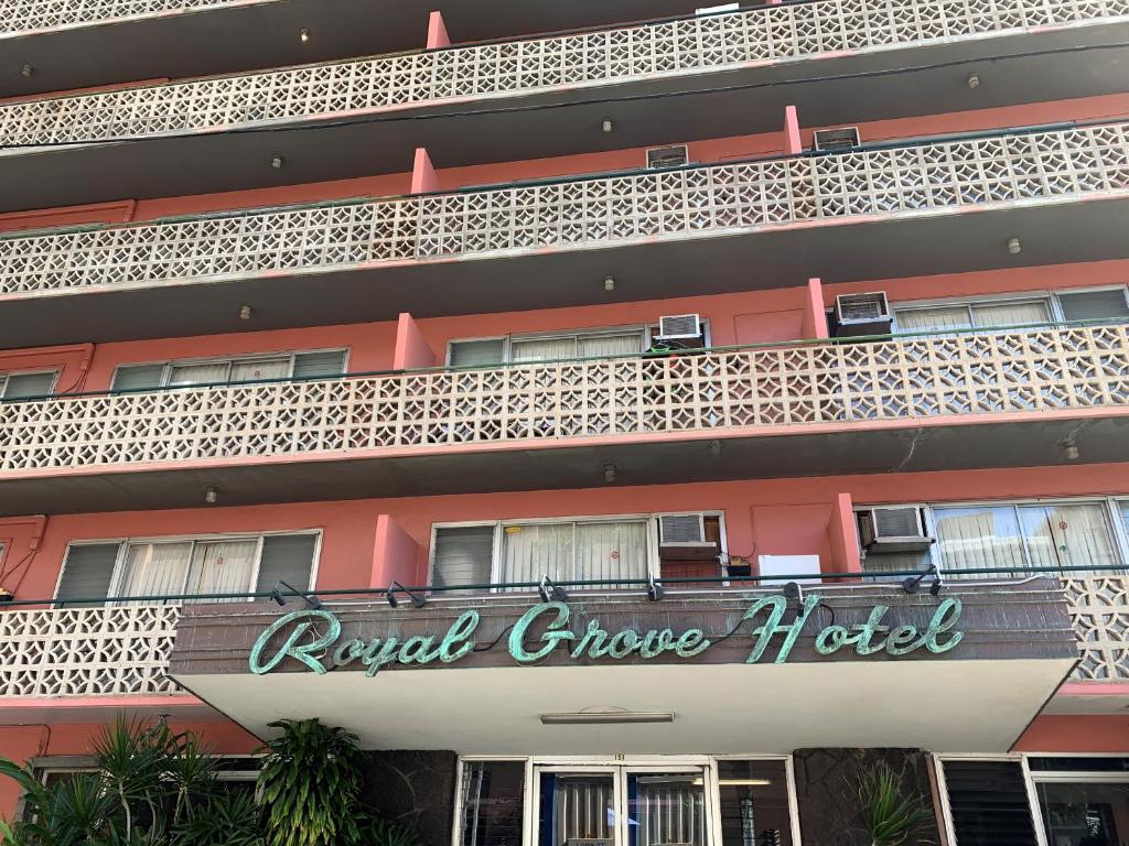 Royal Grove Waikiki - image 2