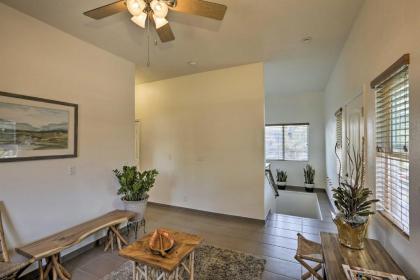 Remodeled Honolulu Apartment with Courtyard Downtown! - image 12