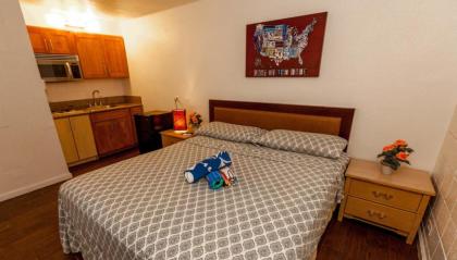 The Beach Waikiki Boutique Hostel - image 8