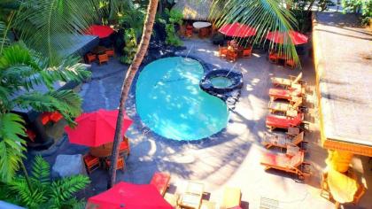Bamboo Hotel Condo - Queen Studio with Balcony - Steps to Waikiki Beach