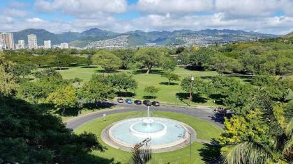 Diamond Head Beach - Queen Studio with Balcony / Ocean View - image 15