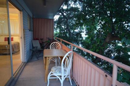 Hawaiian King 501 Studio Pool and BBQ Grill Sleeps 4 - image 6