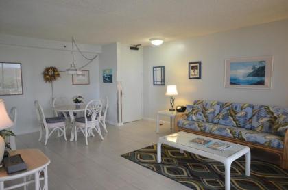 Romantic Waikiki Banyan 2513 with Ocean and Diamond Head Views and Free Parking Honolulu