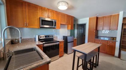 Private Condo with Private entrance 8 min from the Beach Honolulu