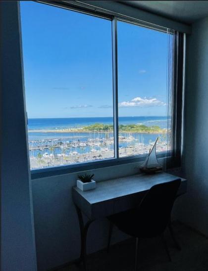 Ilikai Marina Condominiums - image 14