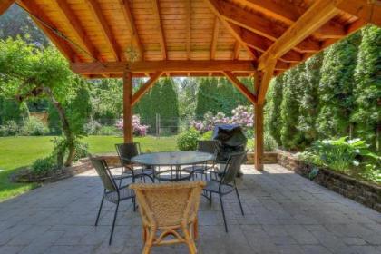 Living Color Cottage - image 4
