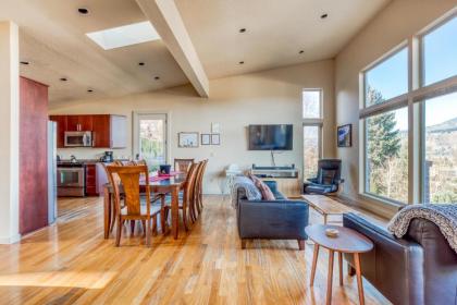 Hood River Mountain View House - image 4