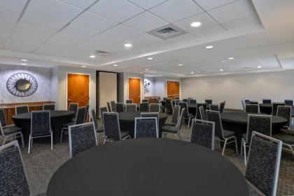 Hampton Inn & Suites Birmingham-Hoover-Galleria - image 5