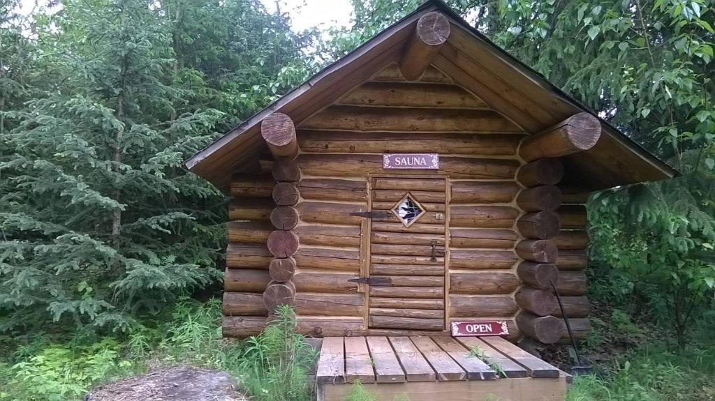 Bear Creek Lodge Alaska - image 7