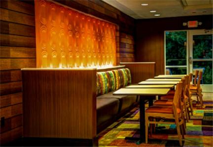 Fairfield Inn & Suites by Marriott Montgomery Airport - image 5