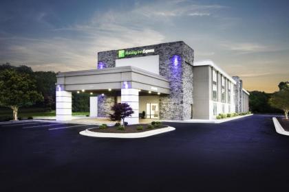 Holiday Inn Express Hopewell - Fort Lee Area an IHG Hotel - image 1