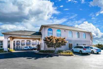 Econo Lodge Inn & Suites Horn Lake - image 7